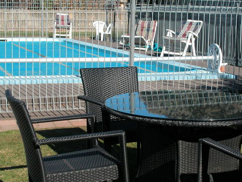 Ambassador Motor Inn - C Tourism 38