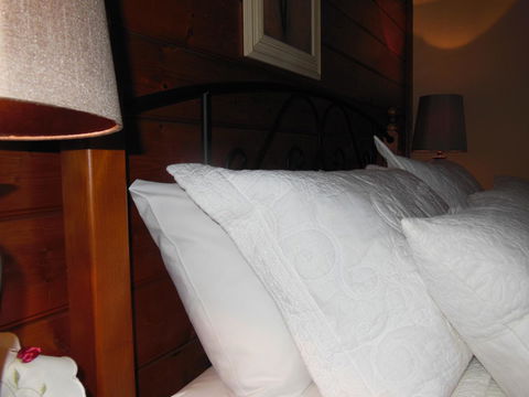 Airleigh-Rose Cottage - C Tourism 32