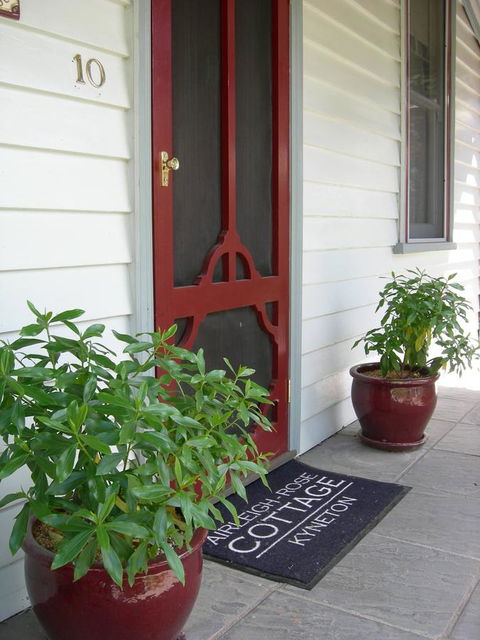 Airleigh-Rose Cottage - C Tourism 28