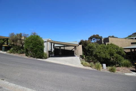 Lorne Holiday House - C Tourism 15