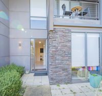 Stylish 3 Bedroom Condo - C Tourism