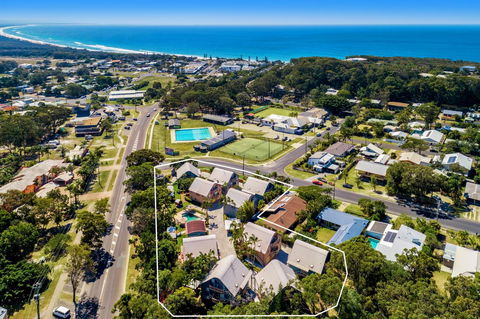 Rainbow Getaway Holiday Apartments - C Tourism 21