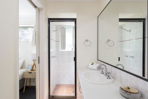Rainbow Getaway Holiday Apartments - C Tourism 8