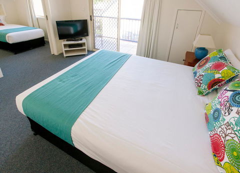 Rainbow Getaway Holiday Apartments - C Tourism 23