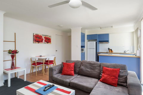 Rainbow Getaway Holiday Apartments - C Tourism 6