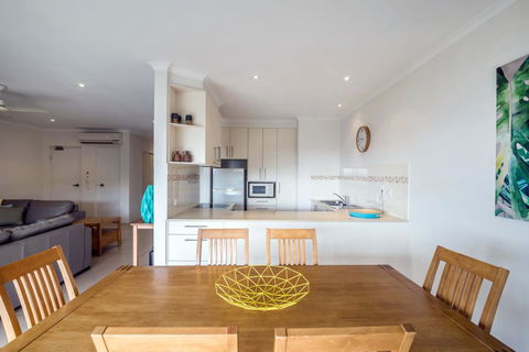 Sunseeker Holiday Apartments - C Tourism 43