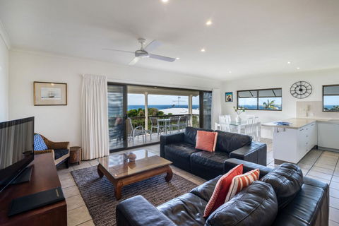 Sunseeker Holiday Apartments - C Tourism 22