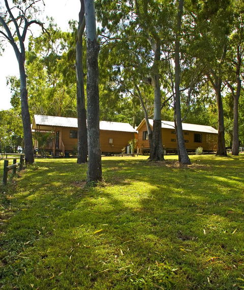 Captain Cook Holiday Village 1770 - C Tourism 6