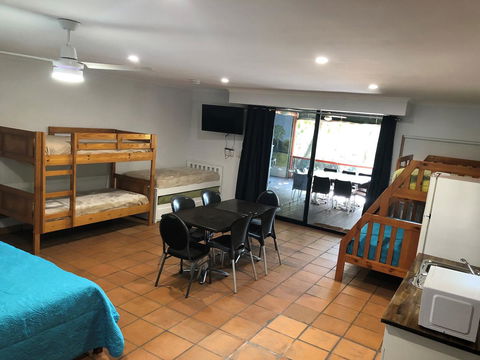 Captain Cook Holiday Village 1770 - C Tourism 24