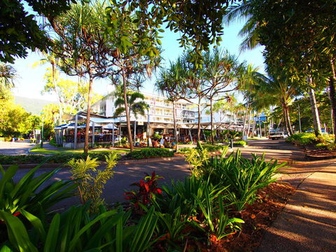 Drift Palm Cove - C Tourism 8
