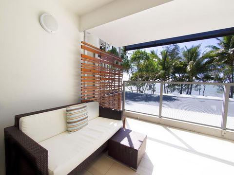 Drift Palm Cove - C Tourism 25