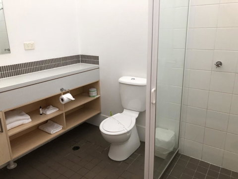 Bribie Island Hotel - C Tourism 4