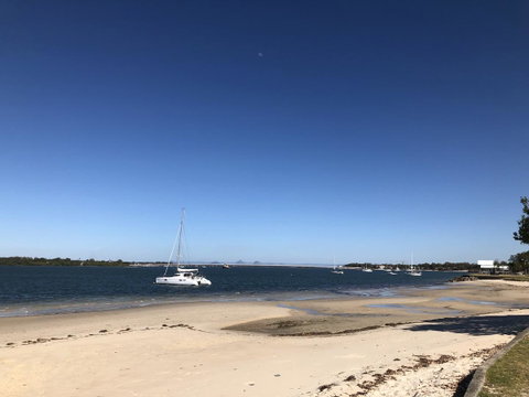 Bribie Island Hotel - C Tourism 25