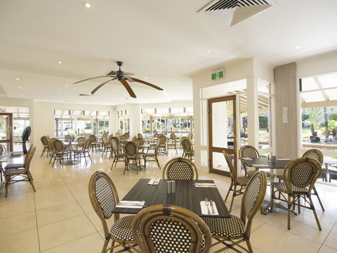 Oaks Sunshine Coast Oasis Resort - C Tourism 25
