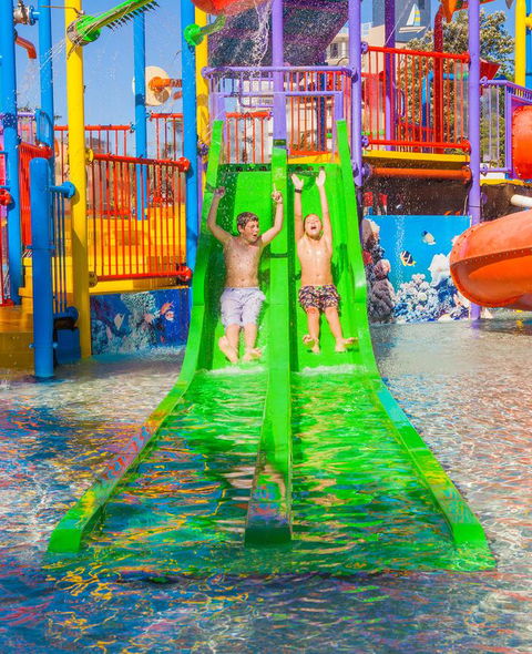 Oaks Sunshine Coast Oasis Resort - C Tourism 10