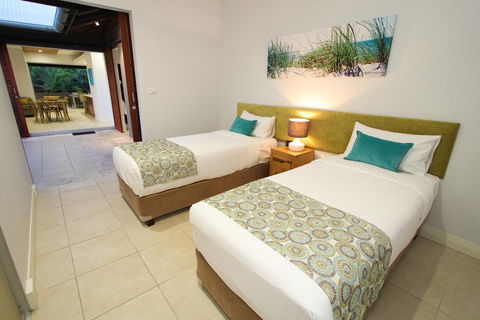 Sandcastles 1770 Motel & Resort - C Tourism 12