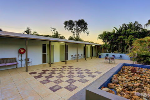 Sandcastles 1770 Motel & Resort - C Tourism 17