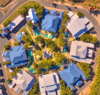 Edge on Beaches - C Tourism