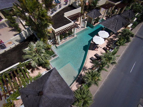 Sea Change Beachfront Apartments - C Tourism 24