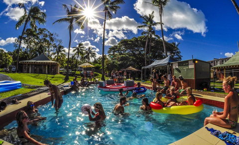 Nomads Airlie Beach - C Tourism 15
