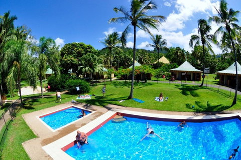 Nomads Airlie Beach - C Tourism 6