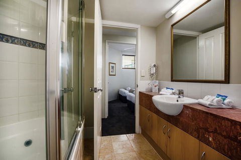 Landmark Resort - C Tourism 28