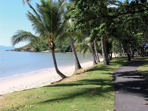 On The Beach Apartments - C Tourism 12
