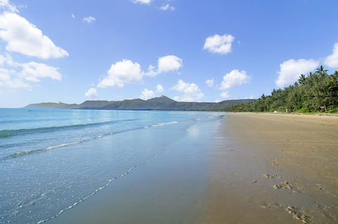 By The Sea Port Douglas - C Tourism 27