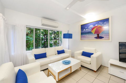 By The Sea Port Douglas - C Tourism 0