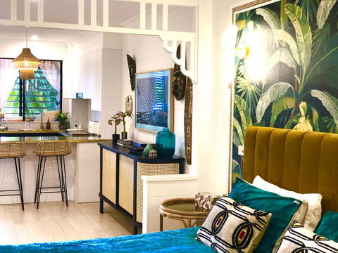 NOMAD - Luxe Apartment - C Tourism 32