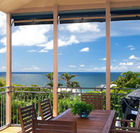 Jolly Roger's Beach House - C Tourism