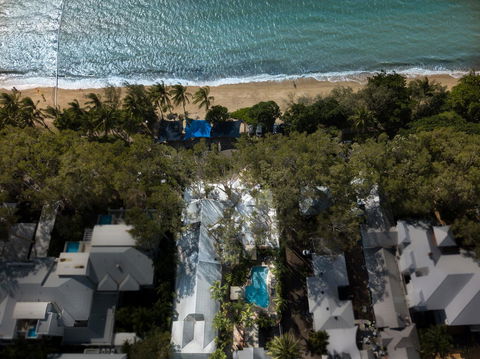 Paradise On The Beach Resort - C Tourism 6