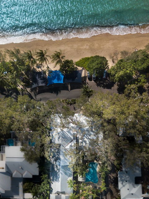 Paradise On The Beach Resort - C Tourism 5