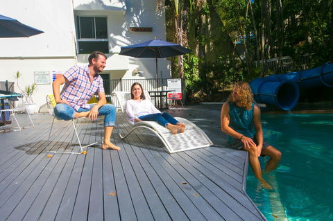 Rainbow Bay Backpackers - C Tourism 3