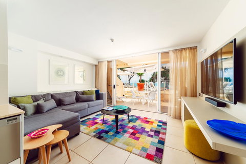 Netanya Noosa Beachfront Resort - C Tourism 4