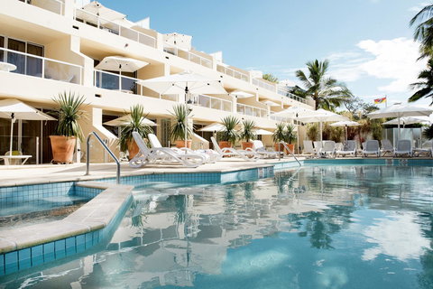 Netanya Noosa Beachfront Resort - C Tourism 2