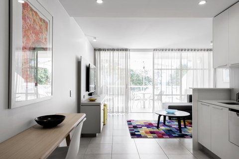 Netanya Noosa Beachfront Resort - C Tourism 25