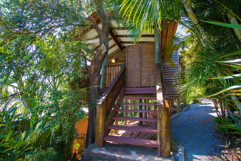 1770 Beach Shacks - C Tourism 3