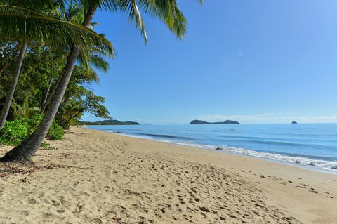 Agincourt Beachfront Apartments - C Tourism 22