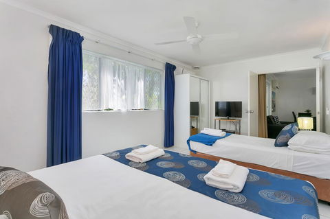 Agincourt Beachfront Apartments - C Tourism 16