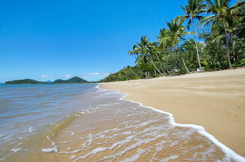 Agincourt Beachfront Apartments - C Tourism 20