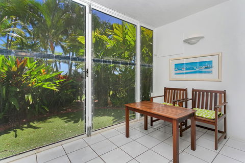 Agincourt Beachfront Apartments - C Tourism 13