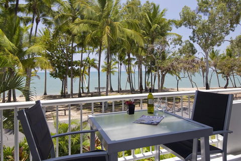 Agincourt Beachfront Apartments - C Tourism 17