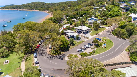 Sunset Cabins 1770 - C Tourism 12