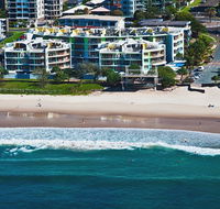 Rolling Surf Resort - C Tourism