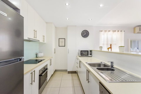 Redvue Holiday Apartments - C Tourism 5