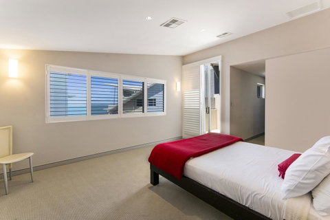 Redvue Holiday Apartments - C Tourism 21