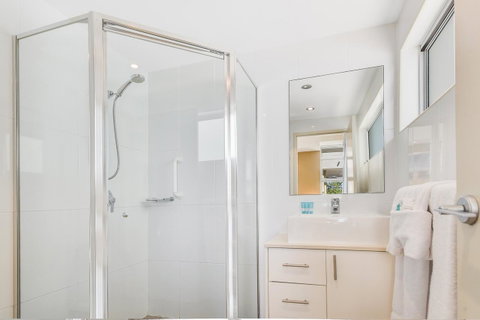 Redvue Holiday Apartments - C Tourism 7