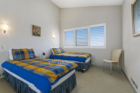 Redvue Holiday Apartments - C Tourism 22