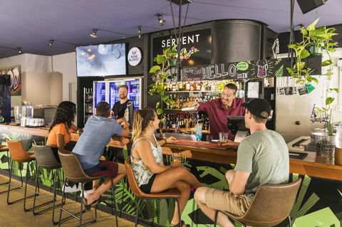 Summer House Cairns - C Tourism 16